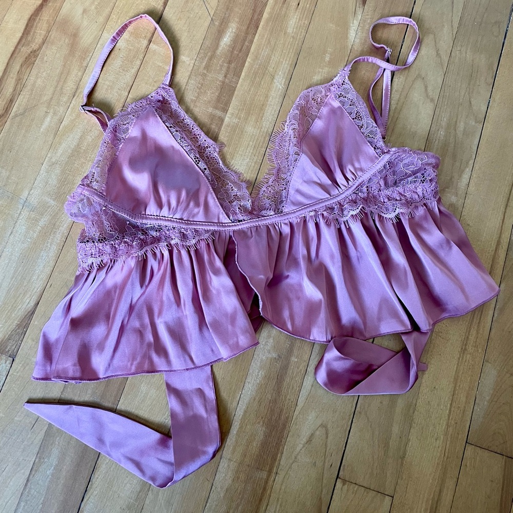 Pink lacy crop top